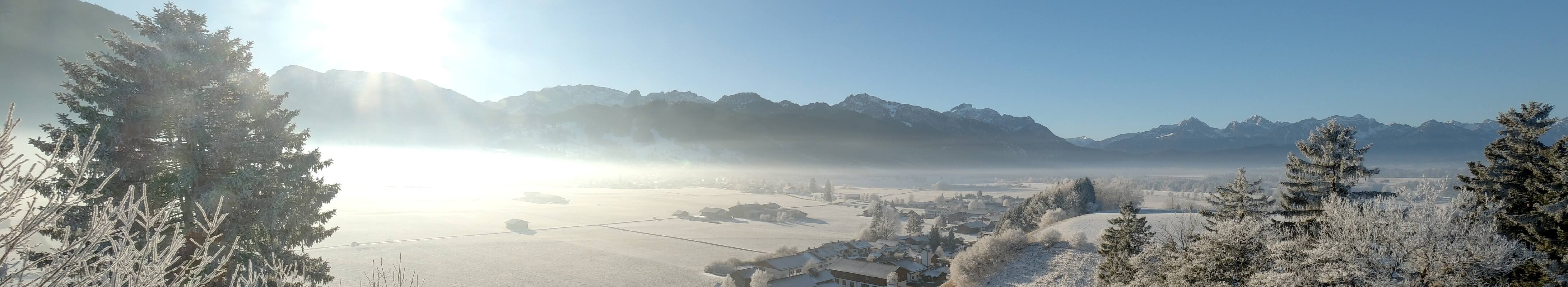 Archiv Foto Webcam Halblech - Blick über Buching