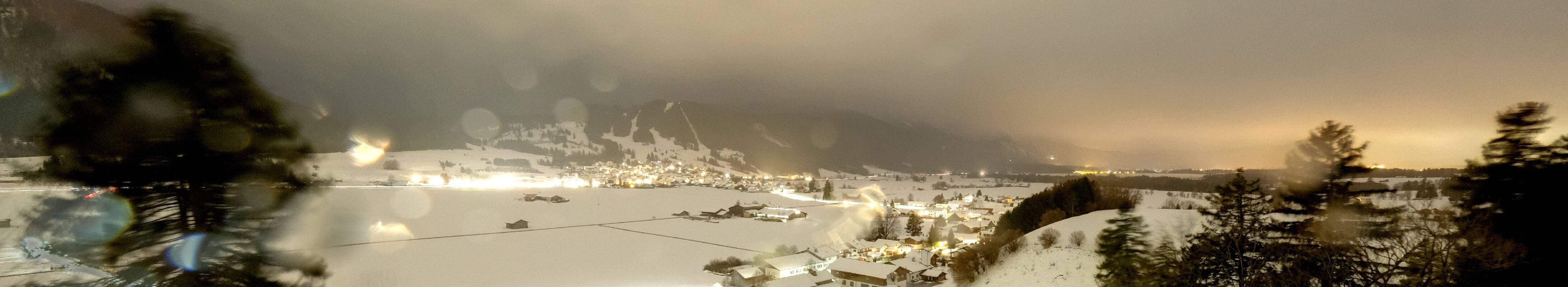 Archiv Foto Webcam Halblech - Blick über Buching