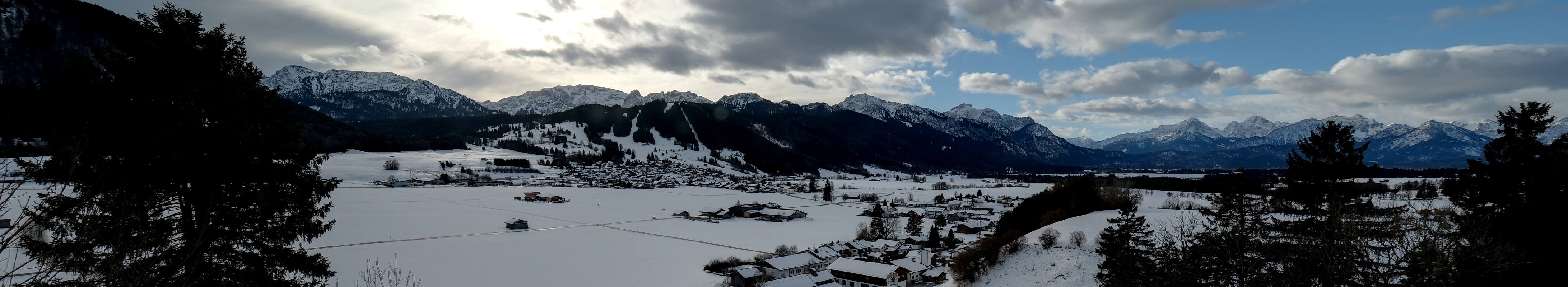 Archiv Foto Webcam Halblech - Blick über Buching