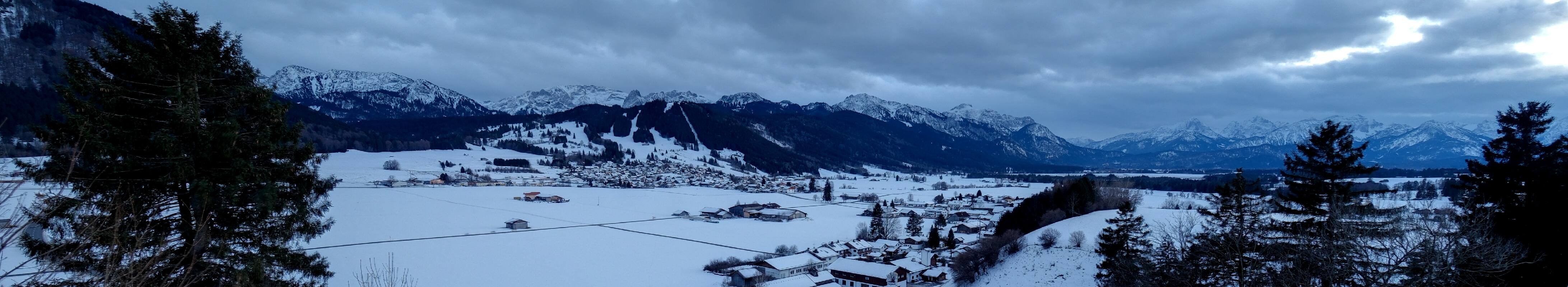 Archiv Foto Webcam Halblech - Blick über Buching