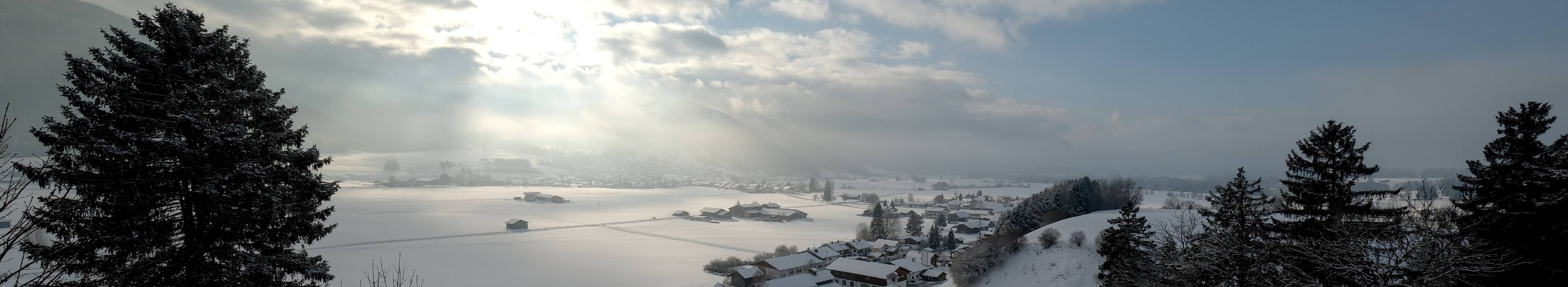 Archiv Foto Webcam Halblech - Blick über Buching