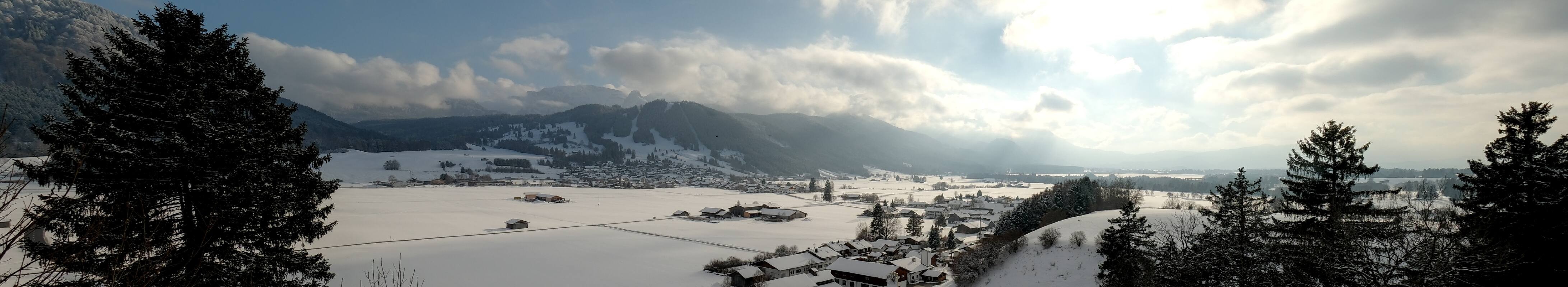 Archiv Foto Webcam Halblech - Blick über Buching