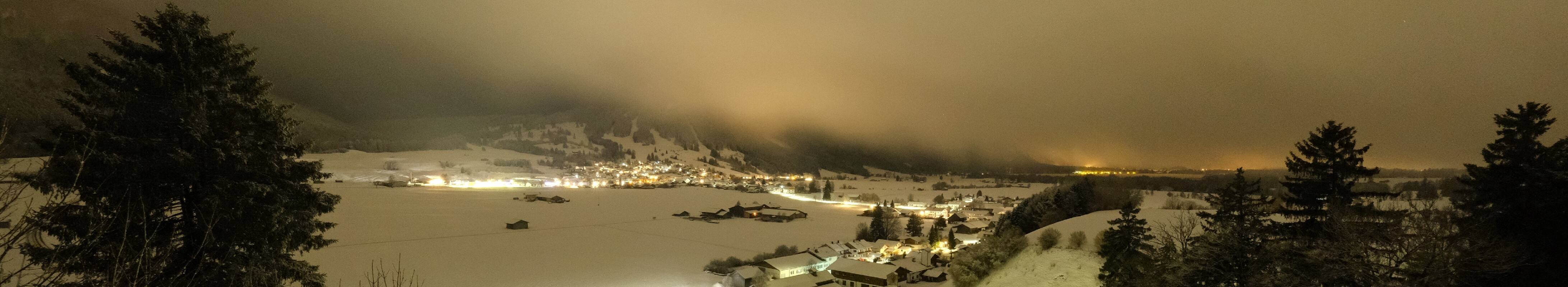 Archiv Foto Webcam Halblech - Blick über Buching