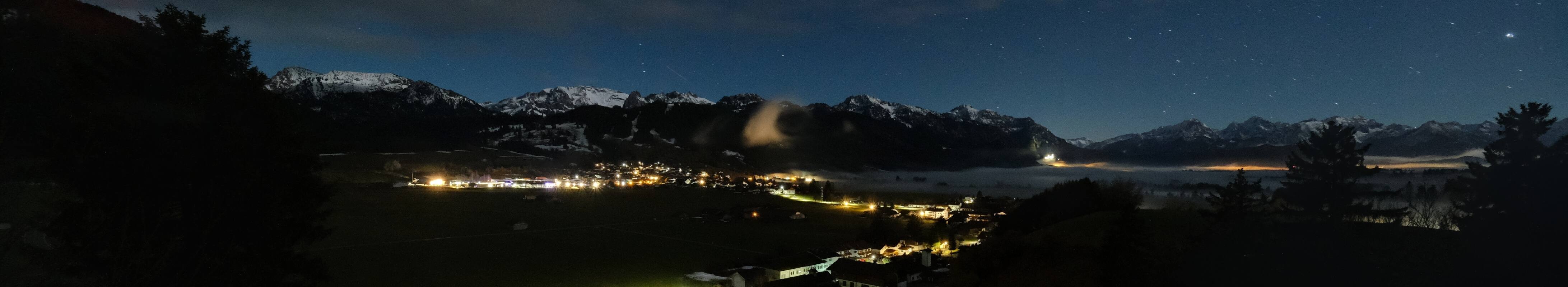 Archiv Foto Webcam Halblech - Blick über Buching