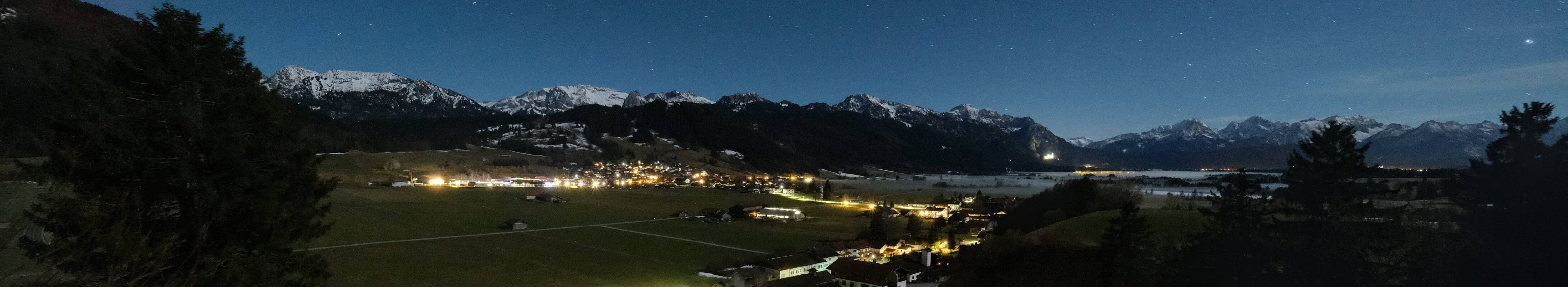 Archiv Foto Webcam Halblech - Blick über Buching