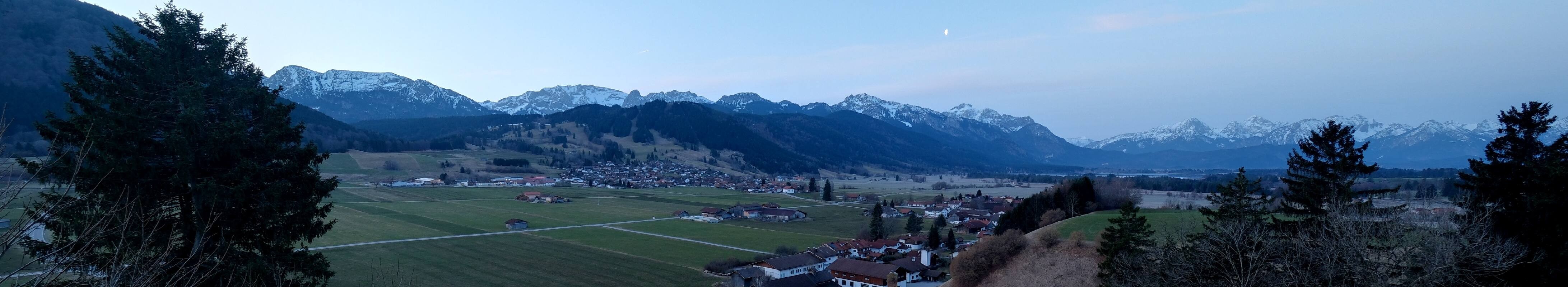 Archiv Foto Webcam Halblech - Blick über Buching