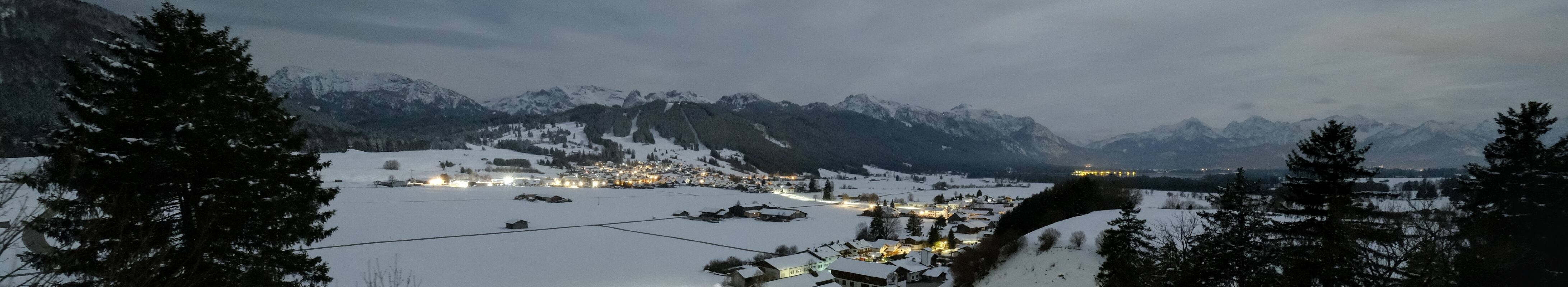 Archiv Foto Webcam Halblech - Blick über Buching