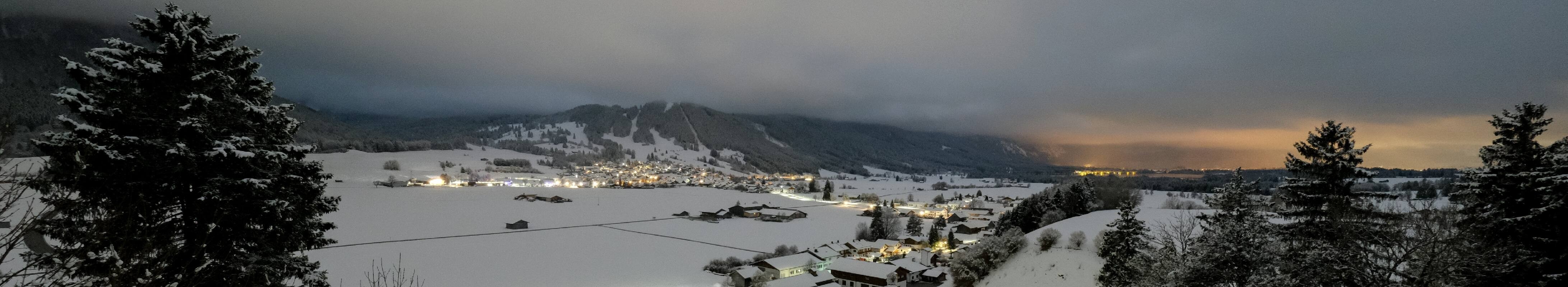 Archiv Foto Webcam Halblech - Blick über Buching