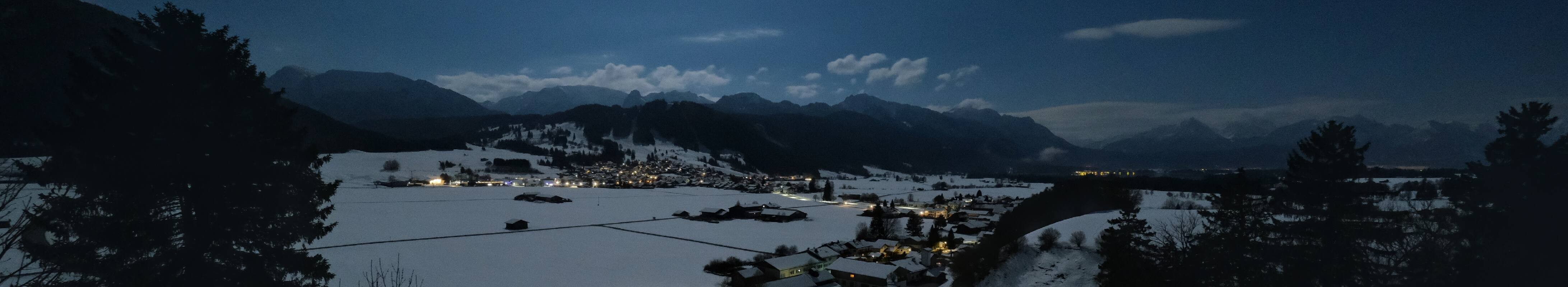 Archiv Foto Webcam Halblech - Blick über Buching