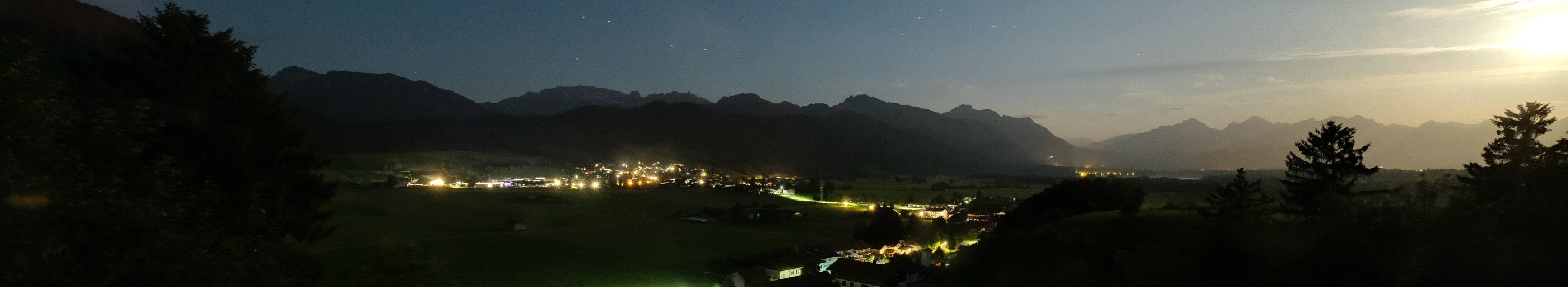 Archiv Foto Webcam Halblech - Blick über Buching