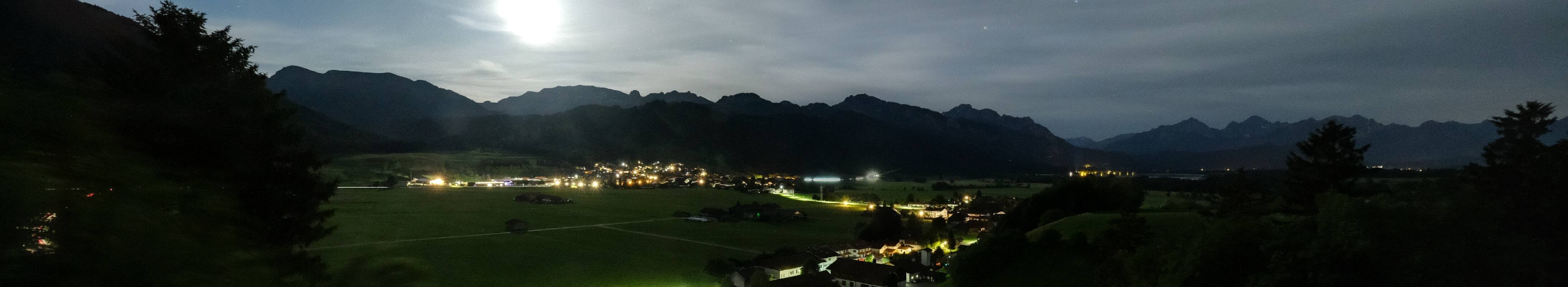 Archiv Foto Webcam Halblech - Blick über Buching
