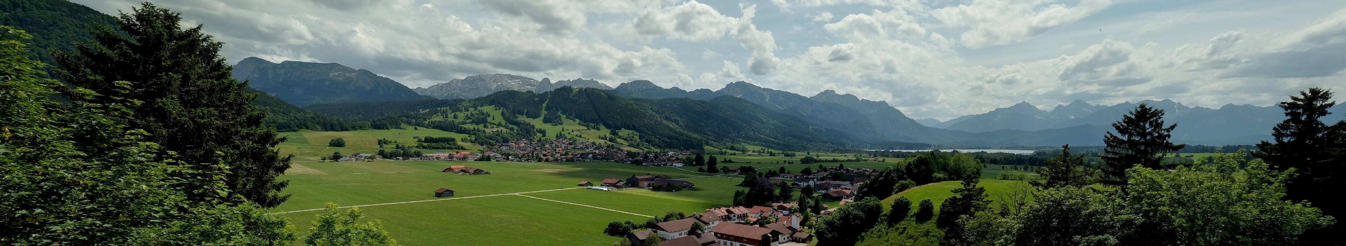 Archiv Foto Webcam Halblech - Blick über Buching