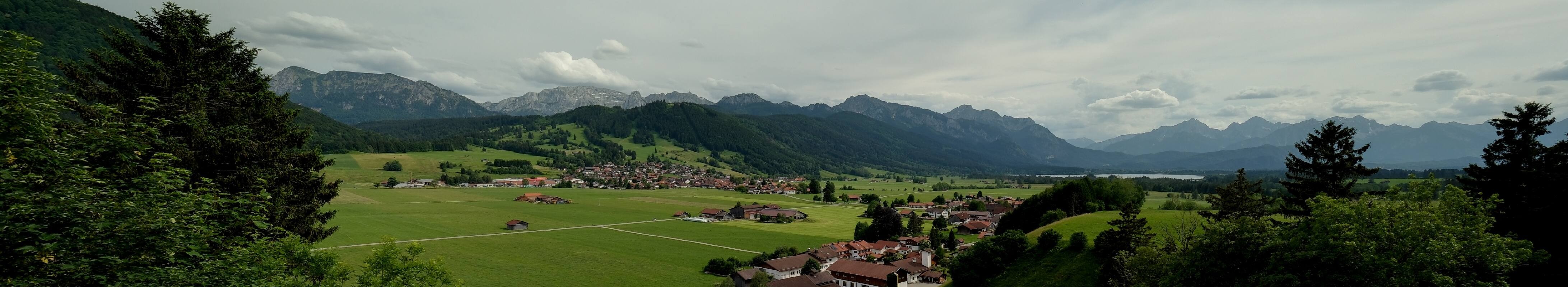 Archiv Foto Webcam Halblech - Blick über Buching