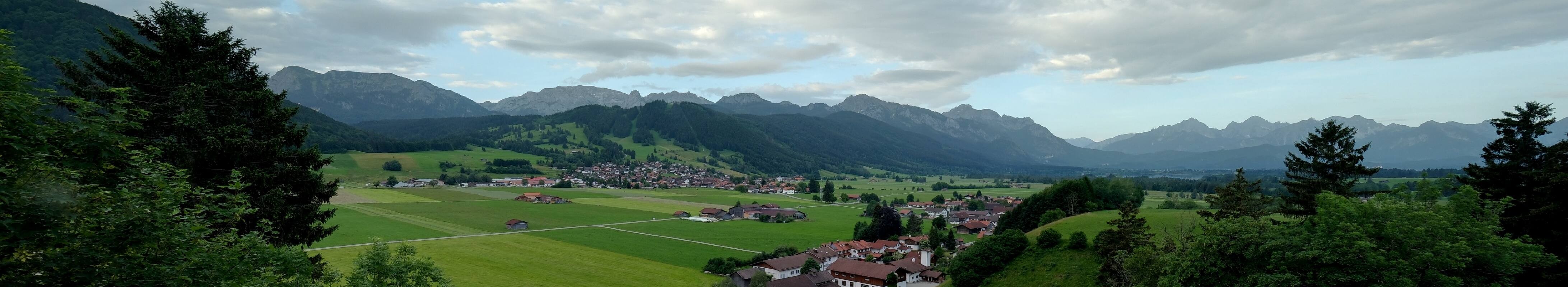 Archiv Foto Webcam Halblech - Blick über Buching