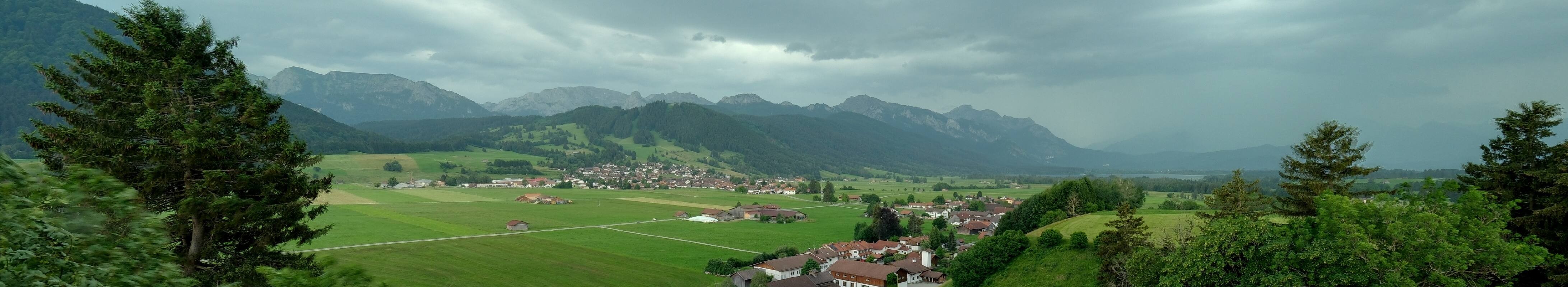 Archiv Foto Webcam Halblech - Blick über Buching