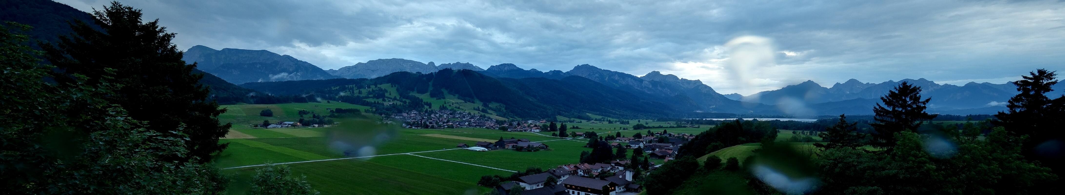Archiv Foto Webcam Halblech - Blick über Buching