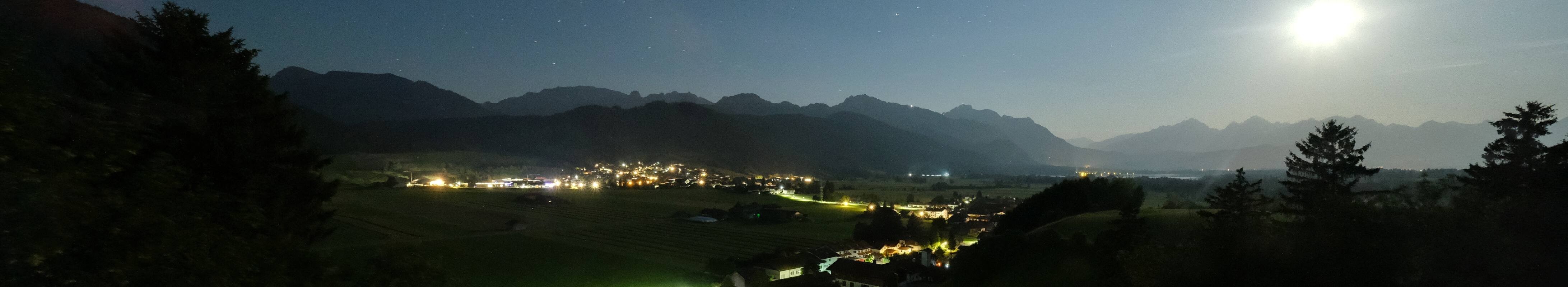 Archiv Foto Webcam Halblech - Blick über Buching