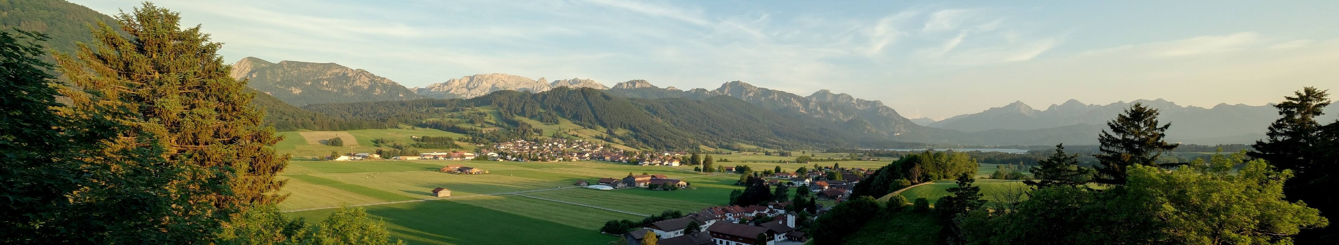 Archiv Foto Webcam Halblech - Blick über Buching