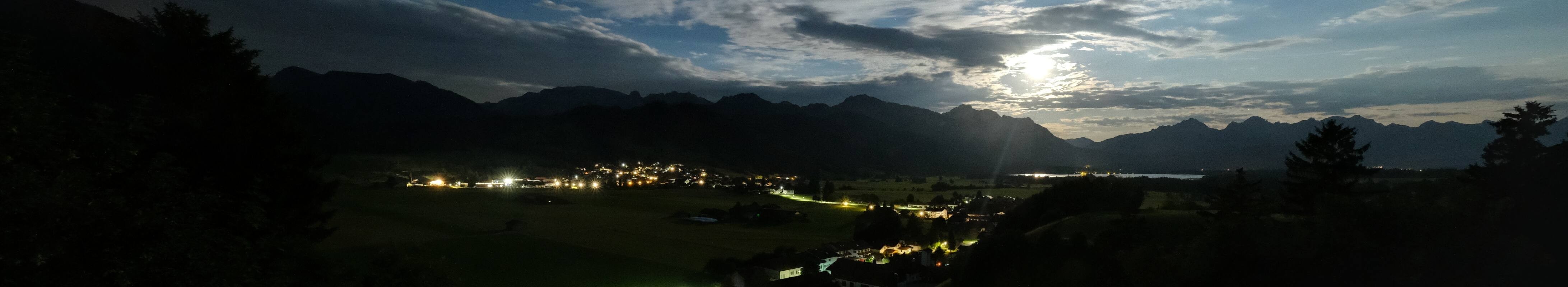 Archiv Foto Webcam Halblech - Blick über Buching