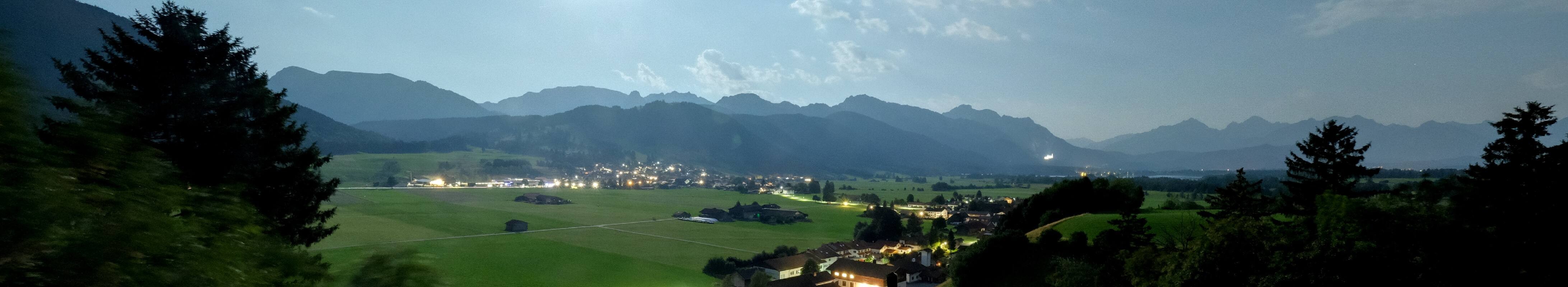 Archiv Foto Webcam Halblech - Blick über Buching