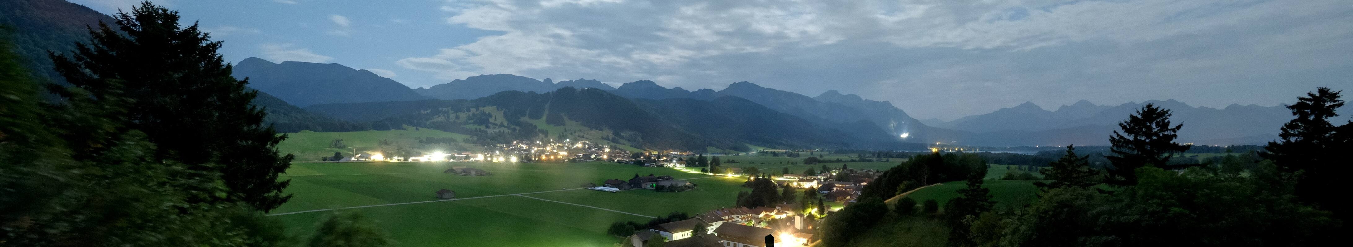 Archiv Foto Webcam Halblech - Blick über Buching