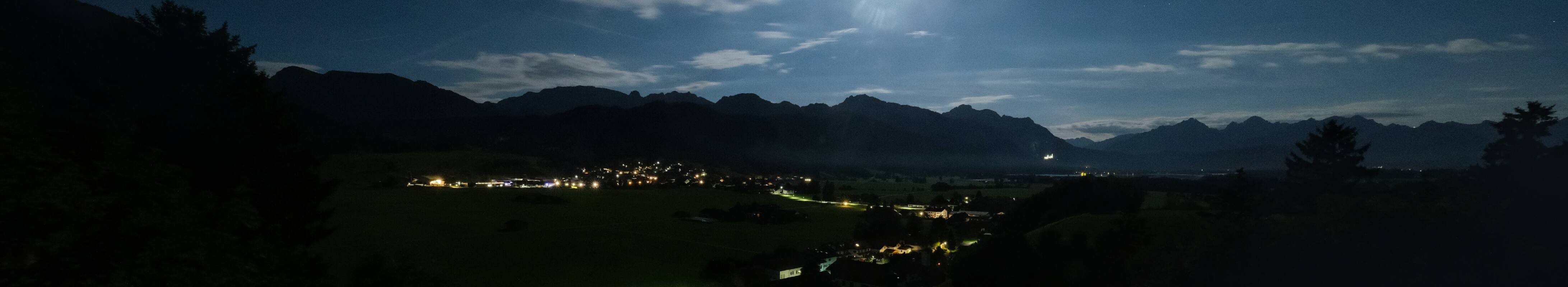Archiv Foto Webcam Halblech - Blick über Buching