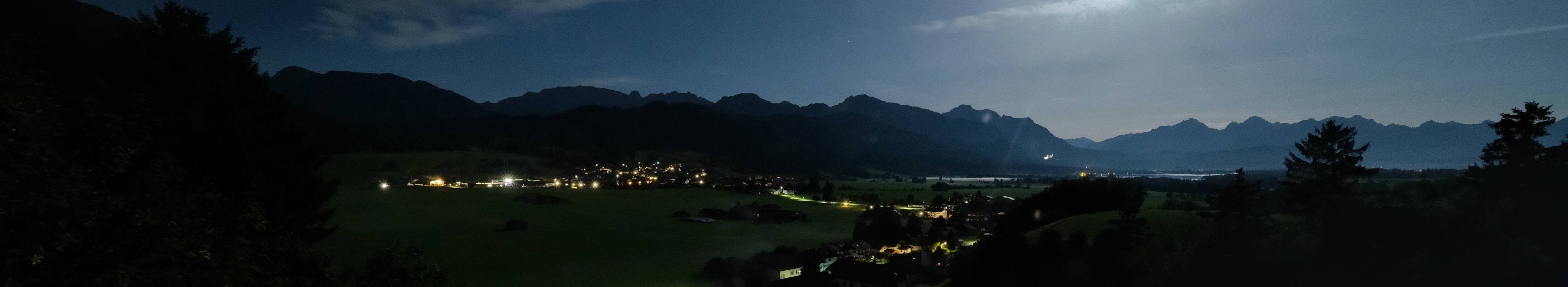 Archiv Foto Webcam Halblech - Blick über Buching