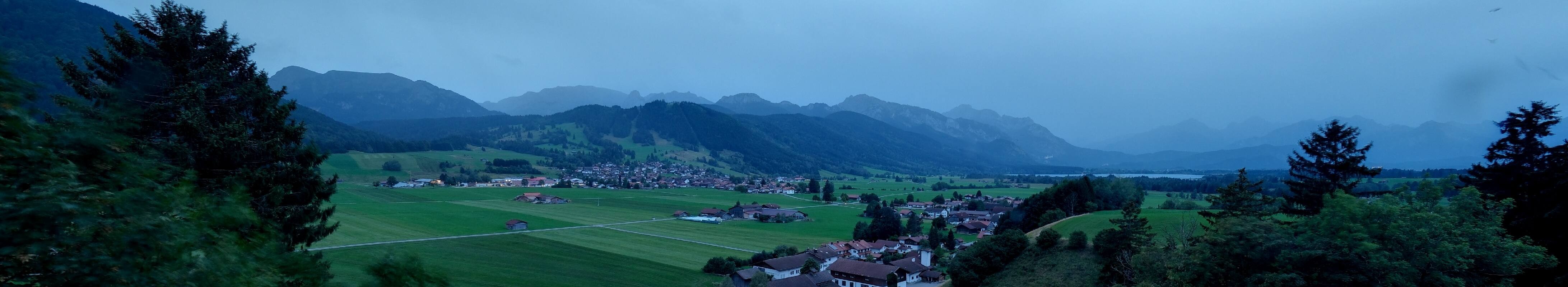 Archiv Foto Webcam Halblech - Blick über Buching
