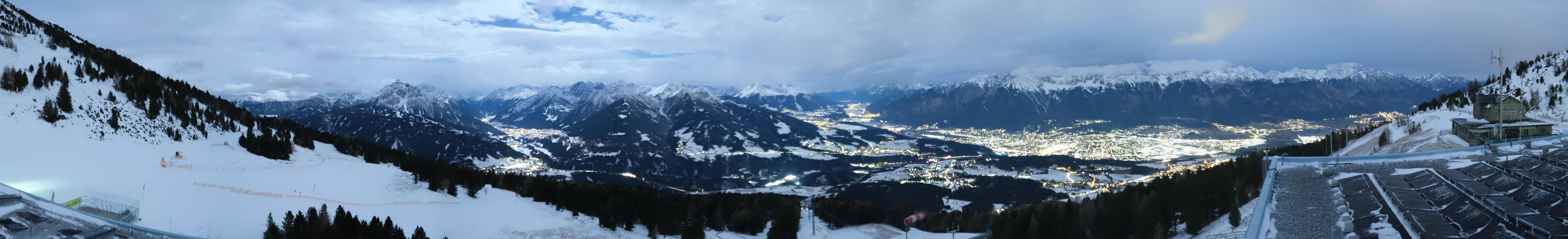 Archiv Foto Webcam Patscherkofel - Blick auf Innsbruck