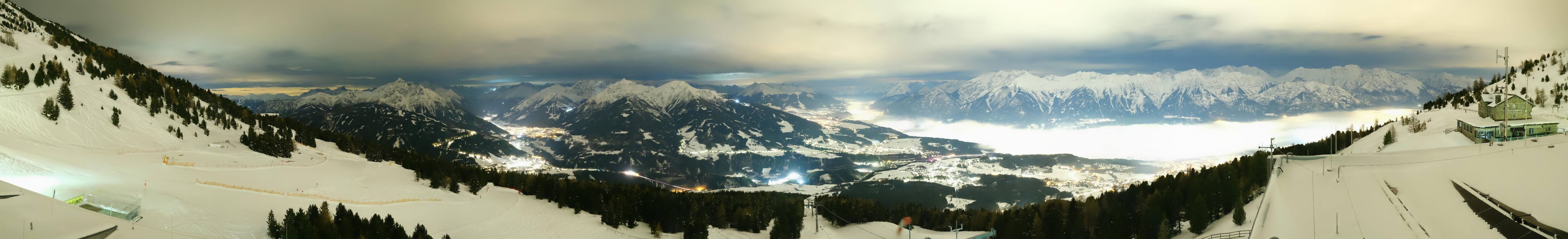 Archiv Foto Webcam Patscherkofel - Blick auf Innsbruck