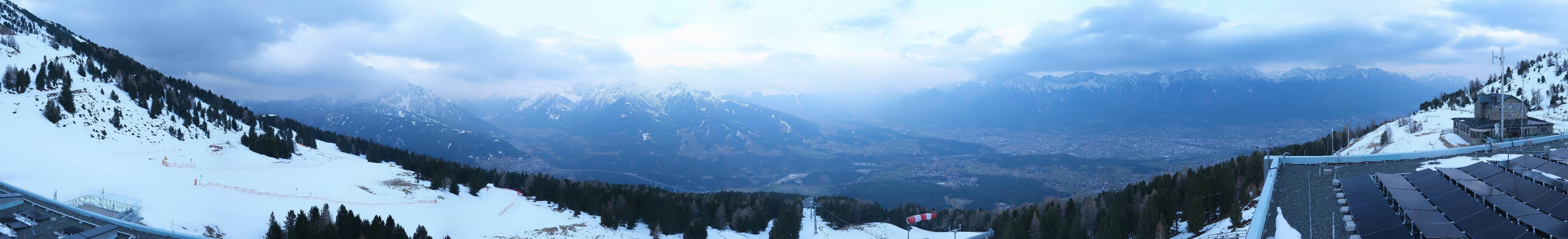 Archiv Foto Webcam Patscherkofel - Blick auf Innsbruck