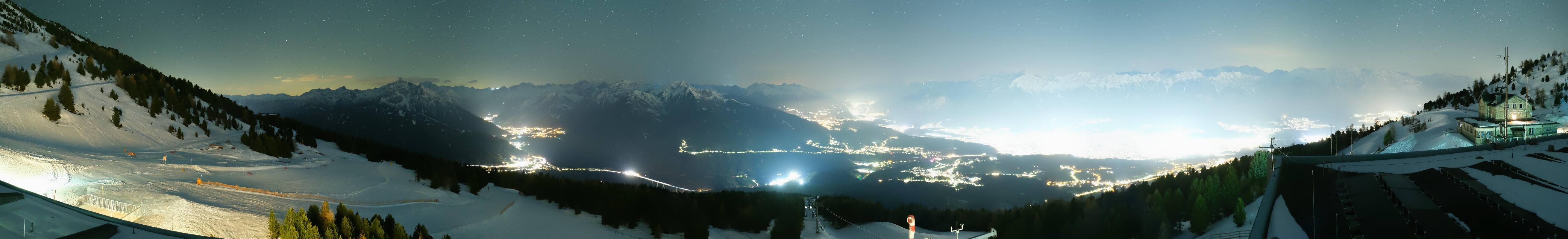 Archiv Foto Webcam Patscherkofel - Blick auf Innsbruck