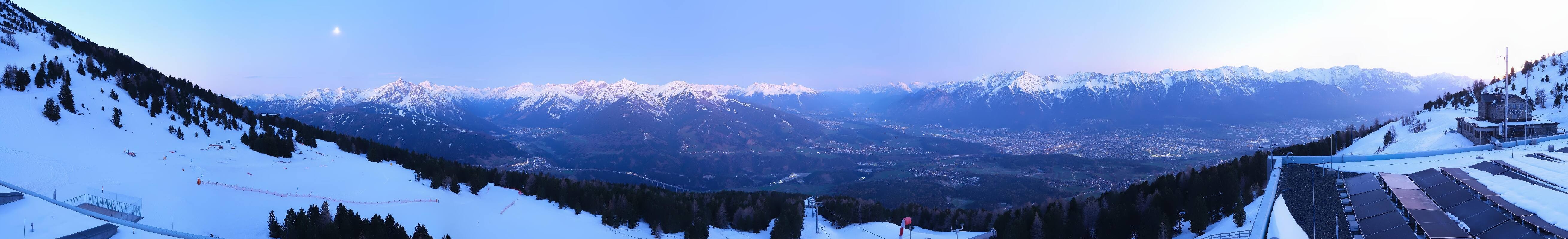 Archiv Foto Webcam Patscherkofel - Blick auf Innsbruck