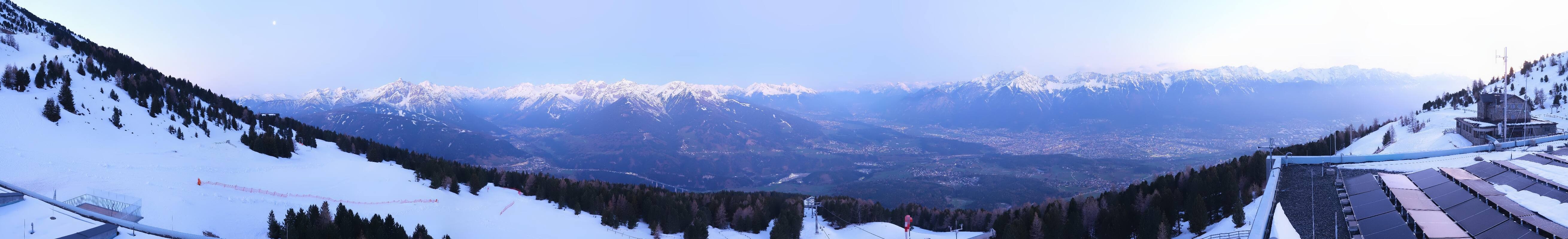 Archiv Foto Webcam Patscherkofel - Blick auf Innsbruck