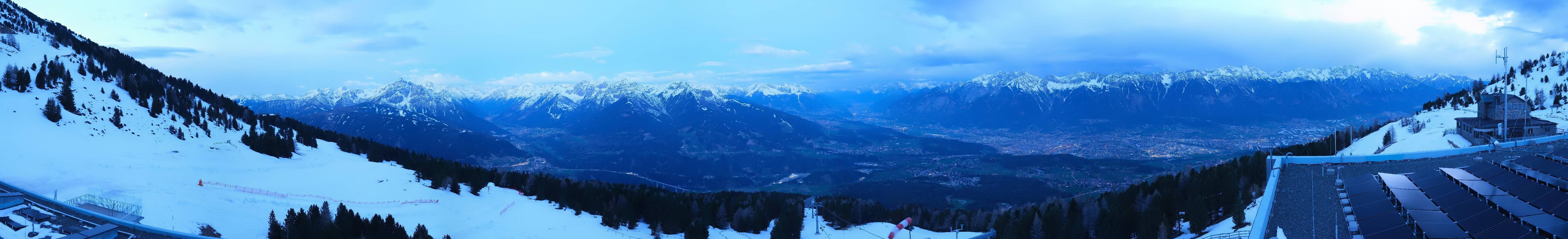 Archiv Foto Webcam Patscherkofel - Blick auf Innsbruck