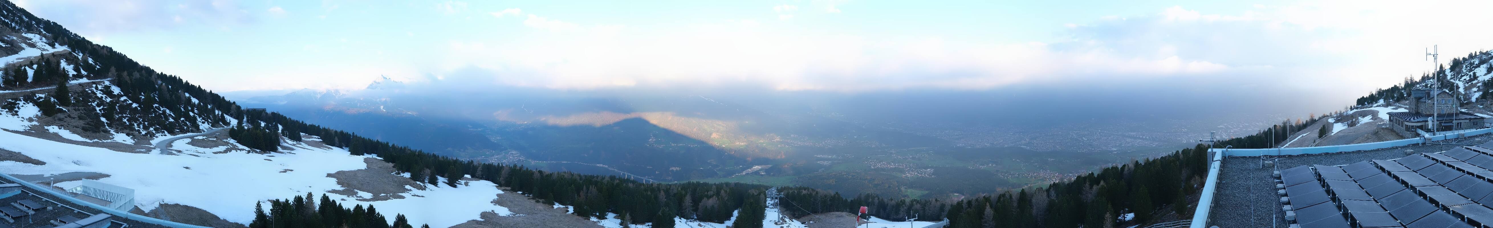 Archiv Foto Webcam Patscherkofel - Blick auf Innsbruck