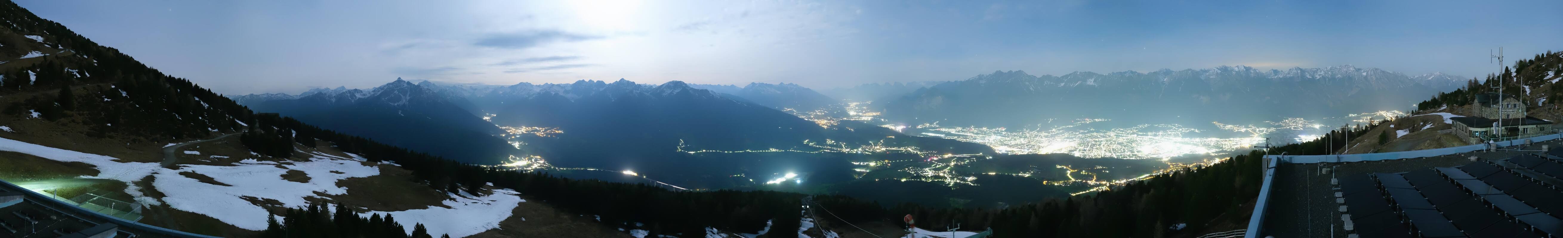 Archiv Foto Webcam Patscherkofel - Blick auf Innsbruck