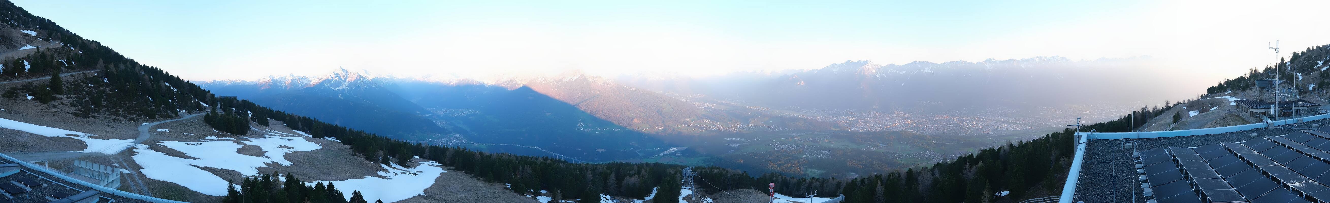 Archiv Foto Webcam Patscherkofel - Blick auf Innsbruck