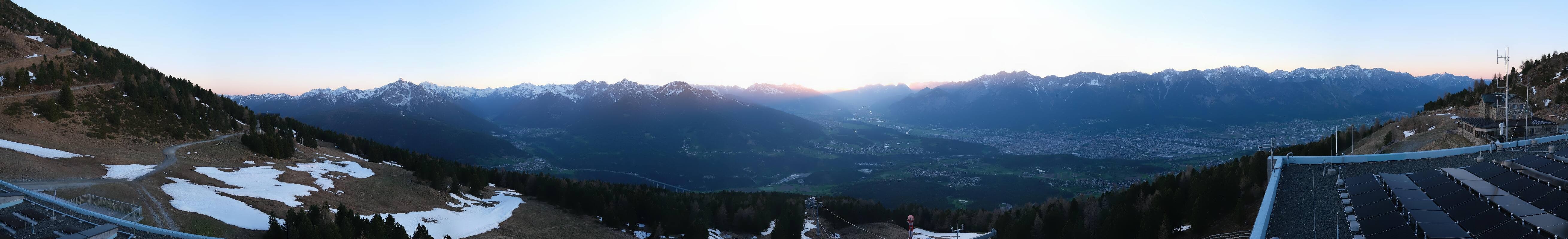 Archiv Foto Webcam Patscherkofel - Blick auf Innsbruck