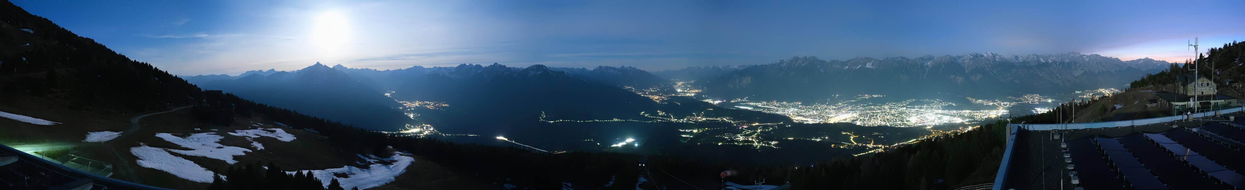 Archiv Foto Webcam Patscherkofel - Blick auf Innsbruck