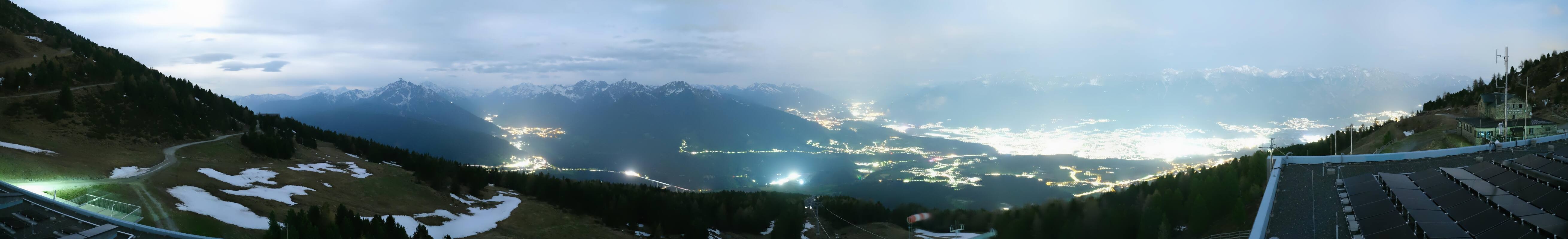 Archiv Foto Webcam Patscherkofel - Blick auf Innsbruck