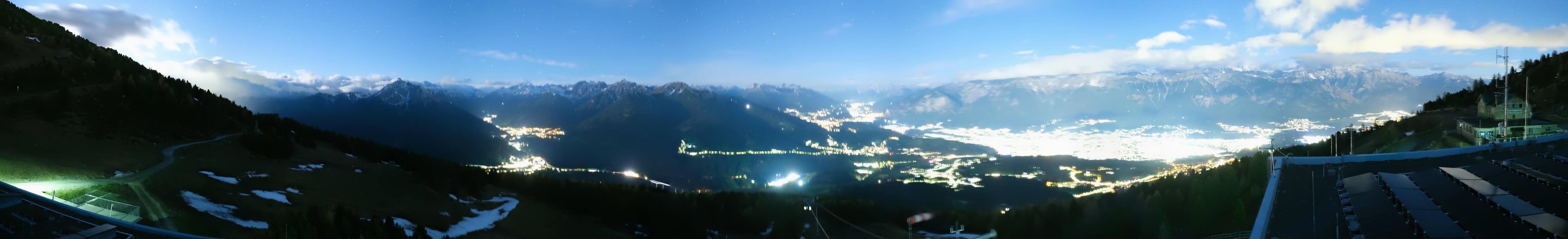 Archiv Foto Webcam Patscherkofel - Blick auf Innsbruck