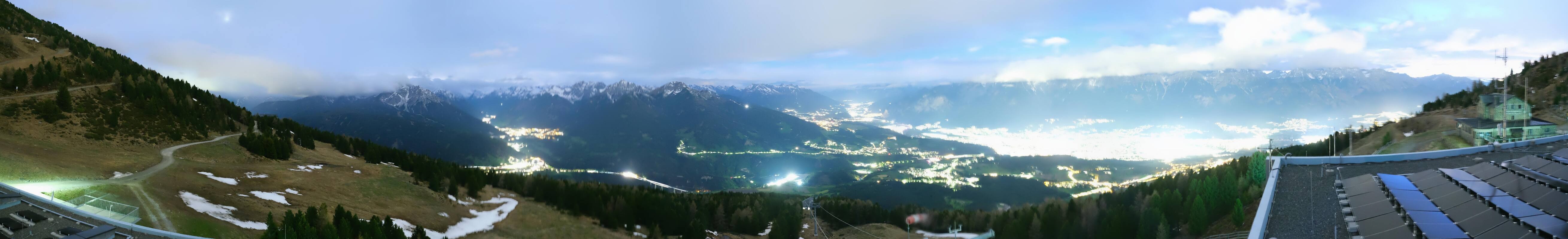 Archiv Foto Webcam Patscherkofel - Blick auf Innsbruck