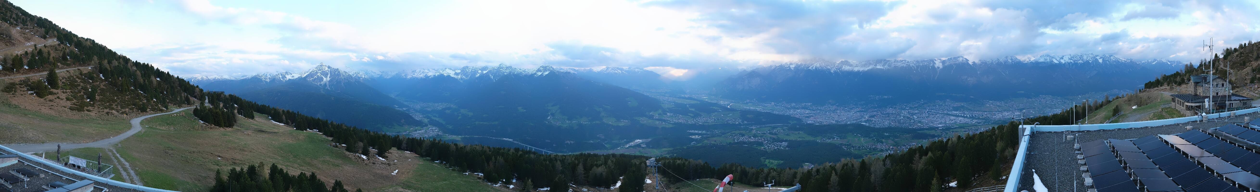 Archiv Foto Webcam Patscherkofel - Blick auf Innsbruck