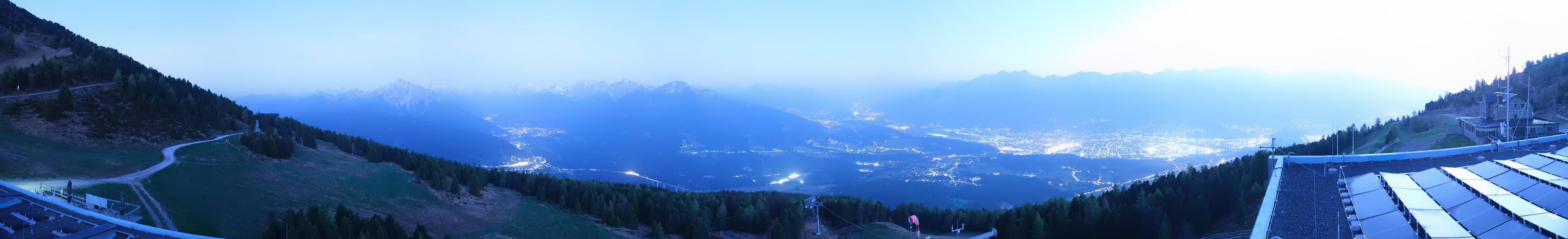 Archiv Foto Webcam Patscherkofel - Blick auf Innsbruck