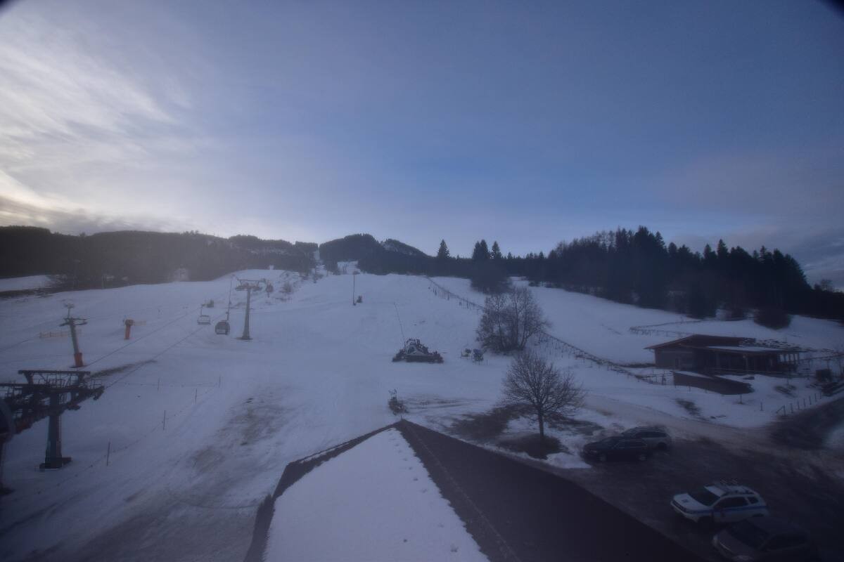 Archived image Webcam Nesselwang - Alpspitzbahn Base Station