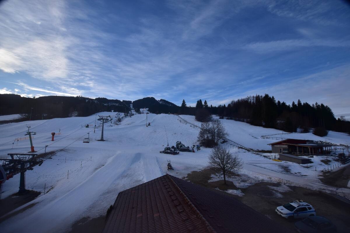 Archived image Webcam Nesselwang - Alpspitzbahn Base Station