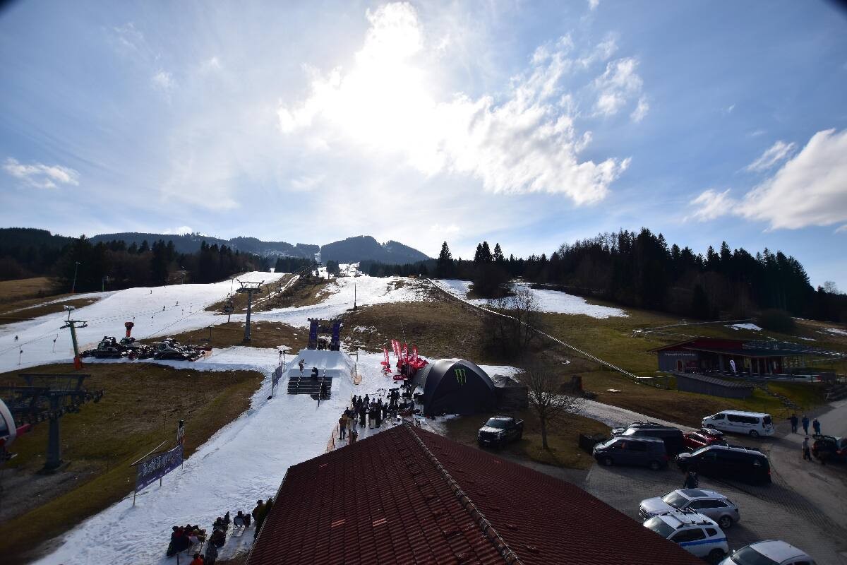 Archiv Foto Webcam Nesselwang - Talstation Alpspitzbahn