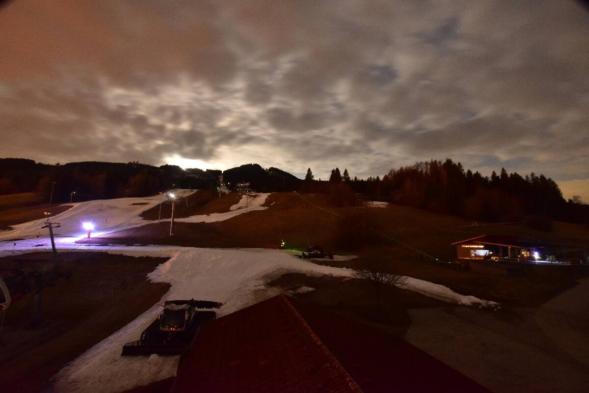 Archived image Webcam Nesselwang - Alpspitzbahn Base Station