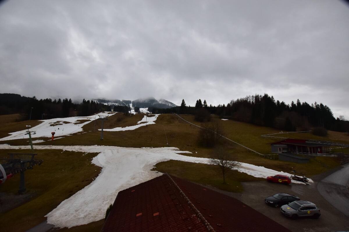 Archived image Webcam Nesselwang - Alpspitzbahn Base Station